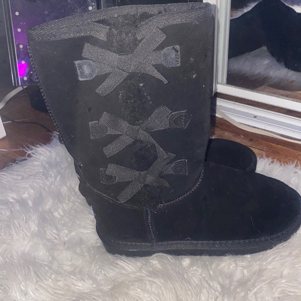Koolaburra by Ugg, Black Boots with Bow Detailing
